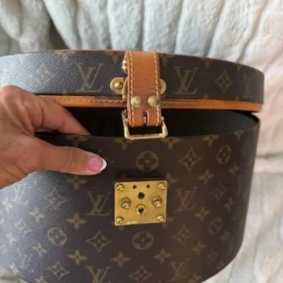 🖤Authentic Louis Vuitton Boite a chapeaux 40 Hat Box Made Is France AS0025 - Picture 3 of 16